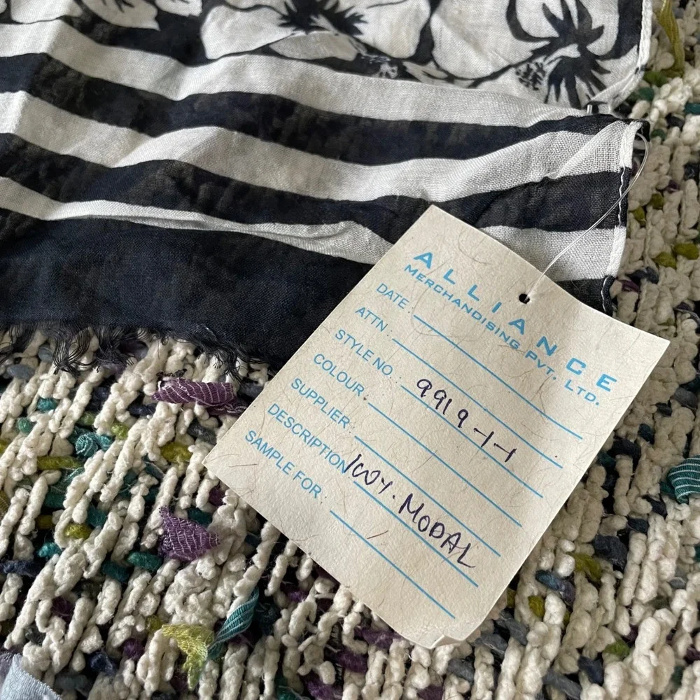 ALLIANCE‎ deep navy white hibiscus floral Scarf Wrap Shawl Modal Lightweight